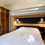 Kyriad Direct Bordeaux Sud 2* سيستاس