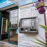 Kyriad Direct Bordeaux Sud سيستاس