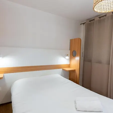 Kyriad Direct Bordeaux Sud 2* 塞斯塔斯