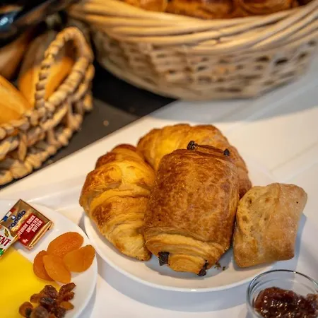 Kyriad Direct Bordeaux Sud 酒店 塞斯塔斯