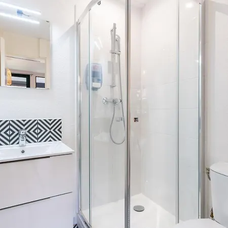 Kyriad Direct Bordeaux Sud Otel 2*