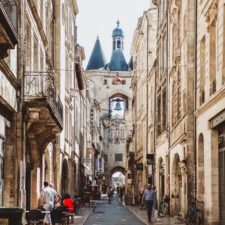 Kyriad Direct Bordeaux Sud 酒店