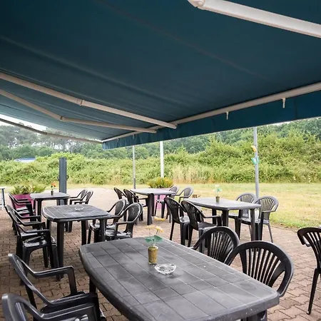 Kyriad Direct Bordeaux Sud 酒店 塞斯塔斯