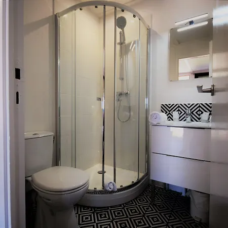 Kyriad Direct Bordeaux Sud