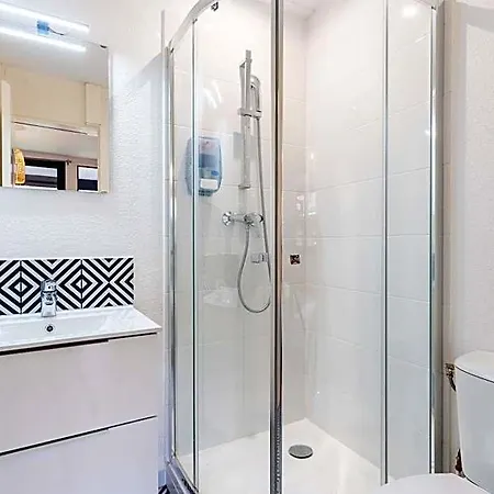 Kyriad Direct Bordeaux Sud Hotel 2*