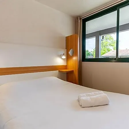 Kyriad Direct Bordeaux Sud Hotel 2*