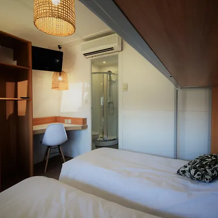 Kyriad Direct Bordeaux Sud Otel Cestas