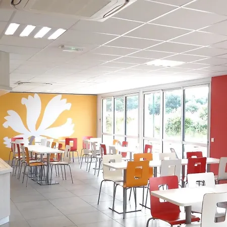 Kyriad Direct Bordeaux Sud 塞斯塔斯