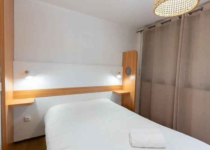 Kyriad Direct Bordeaux Sud 2* Cestas