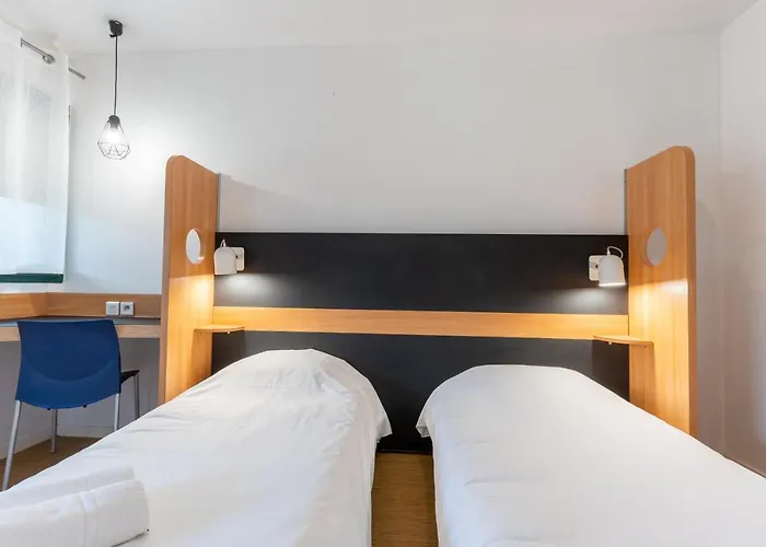 Hotel Kyriad Direct Bordeaux Sud 2*