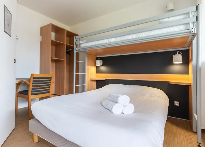 Kyriad Direct Bordeaux Sud 2*