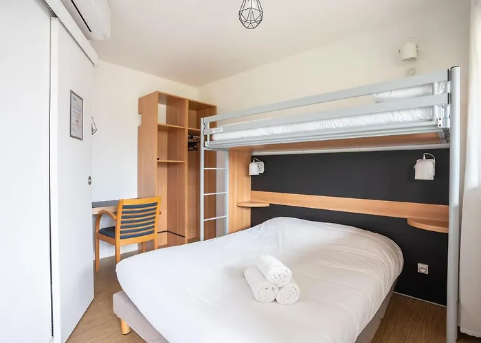 Kyriad Direct Bordeaux Sud 2*