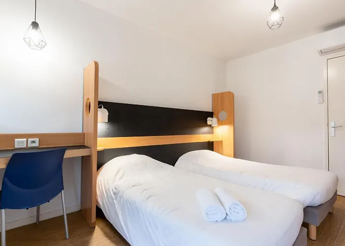 Kyriad Direct Bordeaux Sud 2*