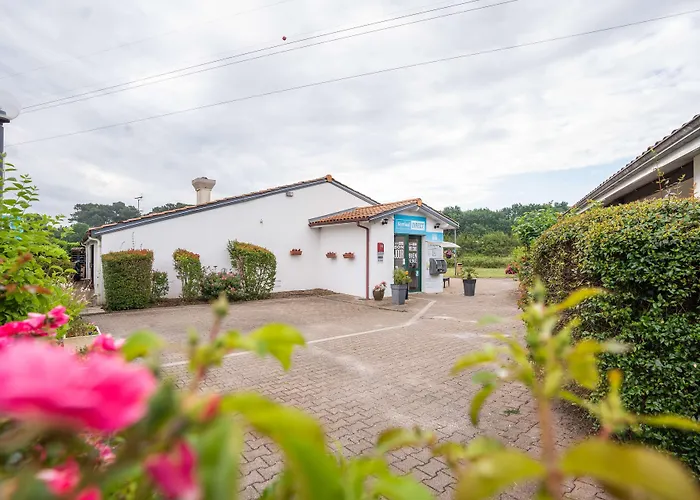 Kyriad Direct Bordeaux Sud Hotel 2*