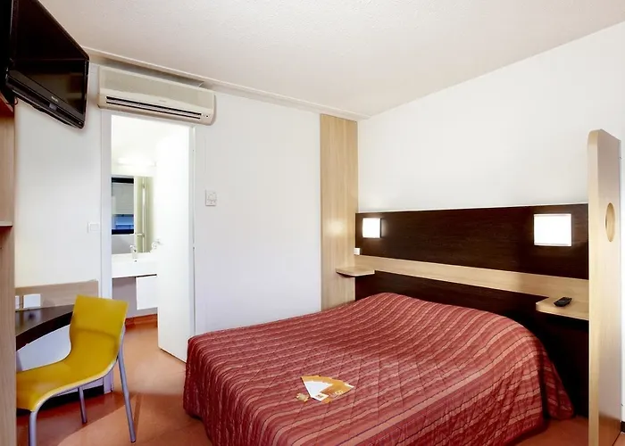 Kyriad Direct Bordeaux Sud 2* Cestas