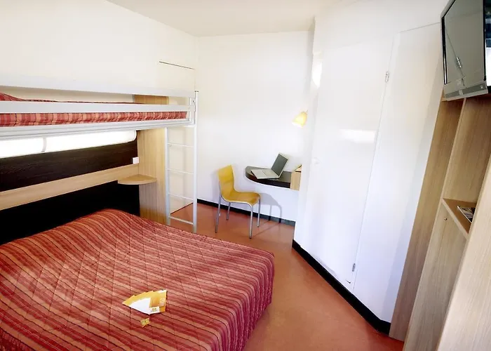 Kyriad Direct Bordeaux Sud